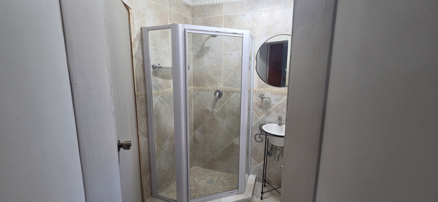 5 Bedroom Property for Sale in Roylglen Gardens Northern Cape